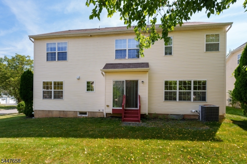 2 Pickering Cir Property Photo 37