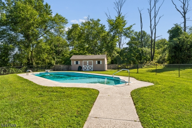 20 E Ridge Rd Property Photo 31