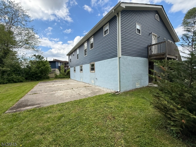 161 Harvard Rd Property Photo 5