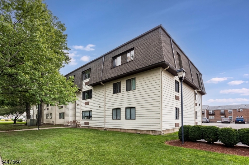46 Watsessing Avenue Ub15 Ud15 Property Photo 2