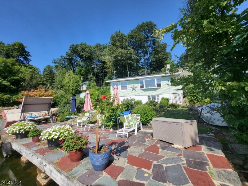 21 Meteor Trl Property Photo 2