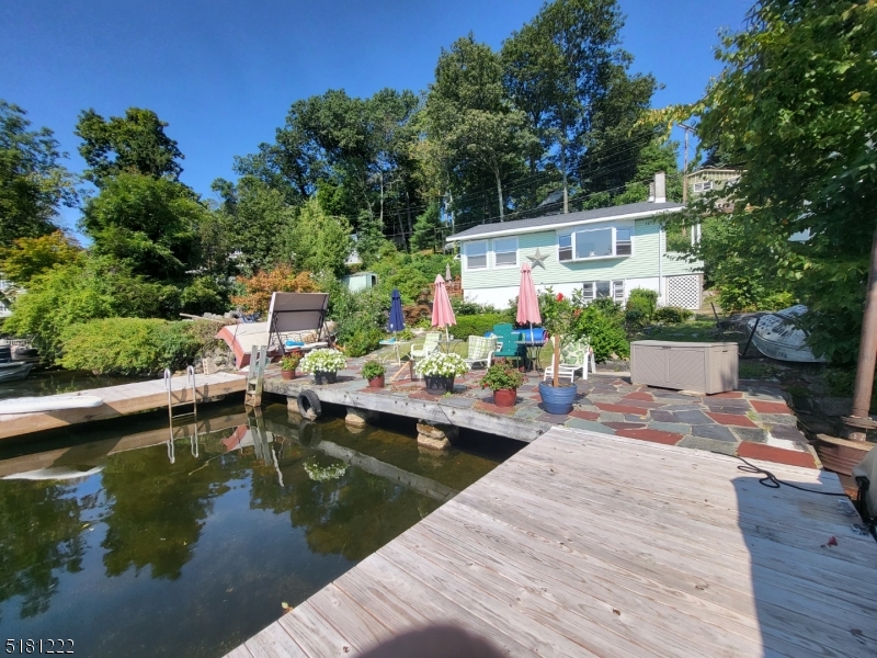 21 Meteor Trl Property Photo 3