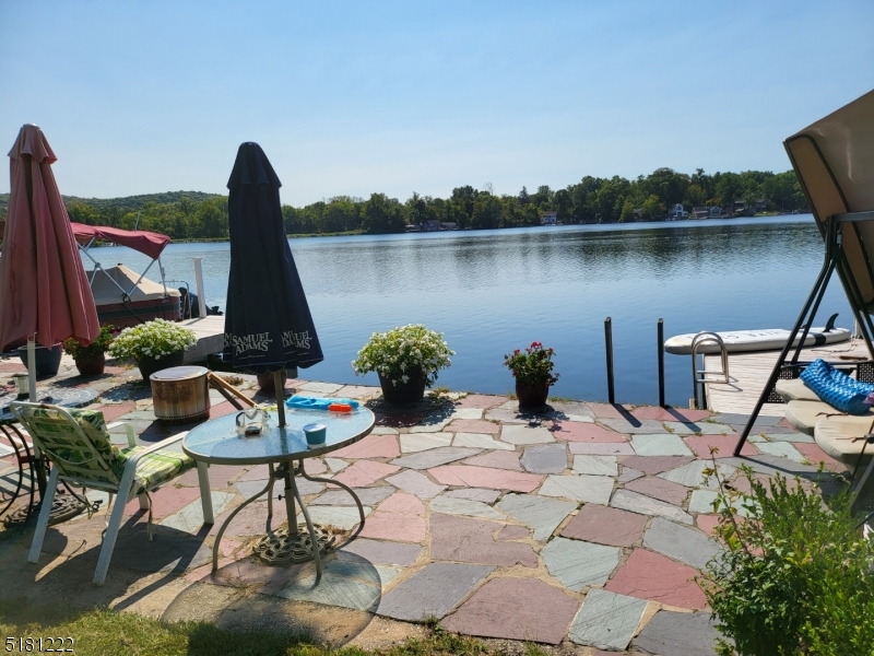 21 Meteor Trl Property Photo 4