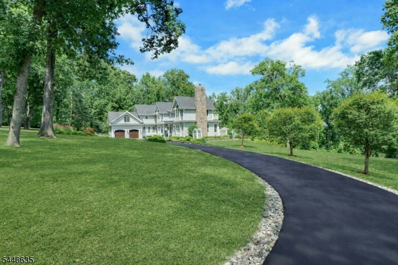 80 Old Farm Rd Property Photo 2