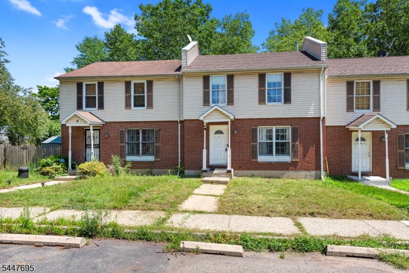 4 Dandridge Dr Property Photo 1