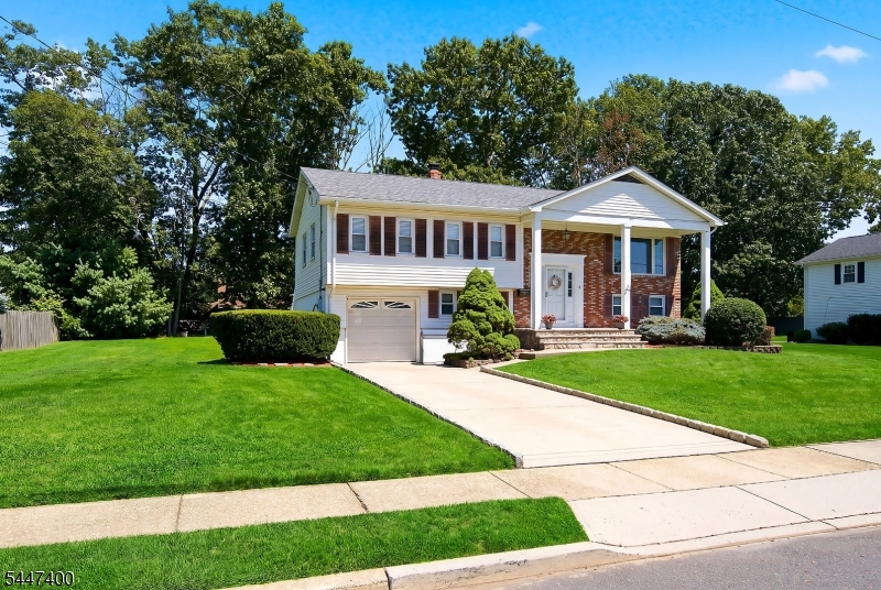 38 Brunswick Dr Property Photo 1