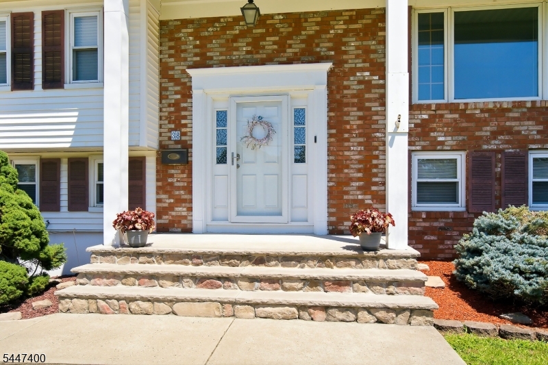 38 Brunswick Dr Property Photo 3