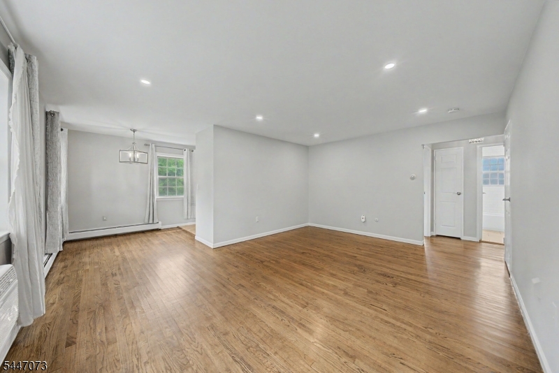 19 Savage Rd A7 7 Property Photo 6