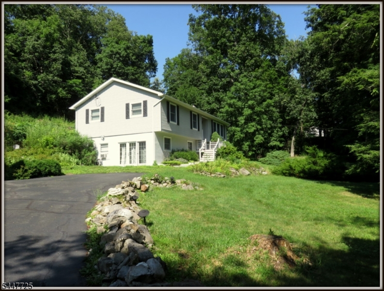 903 Dove Island Rd Property Photo 4