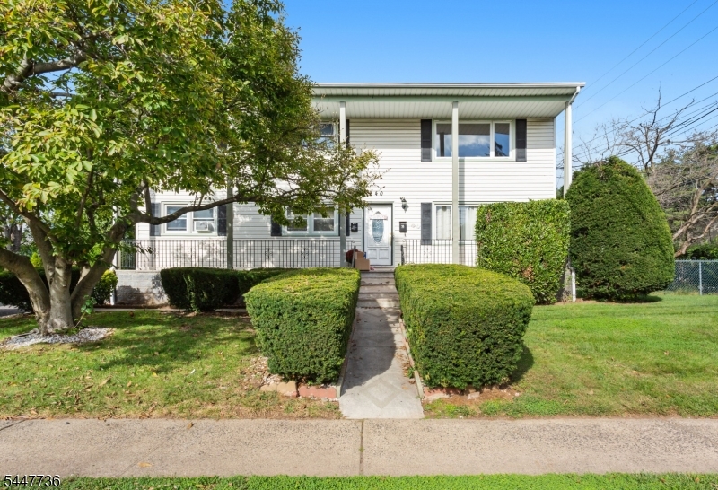 340 Fenlon Blvd 2 Property Photo 1