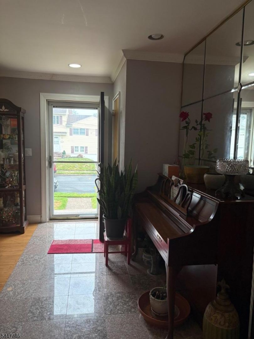 30 Harding Ave Property Photo 2