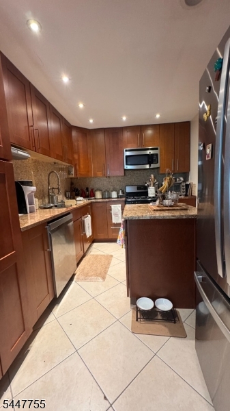40 Holly St Property Photo 8