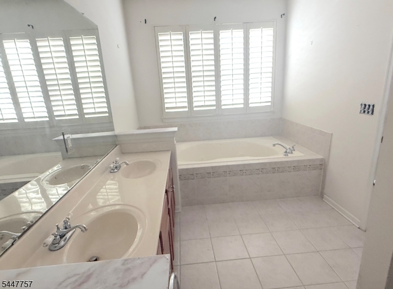 411 Deluca Rd Property Photo 17