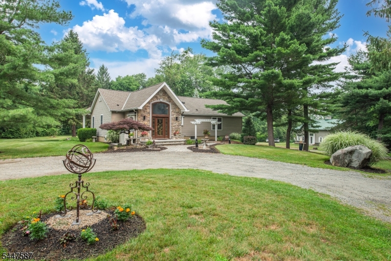 1 Evergreen Dr Property Photo 1