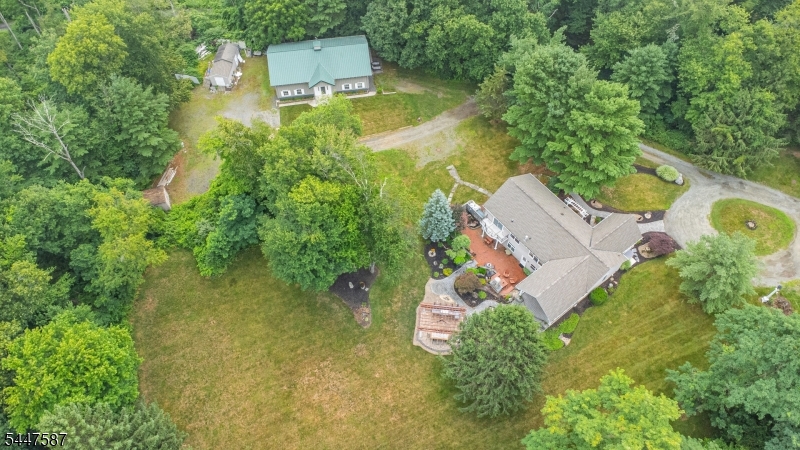 1 Evergreen Dr Property Photo 6