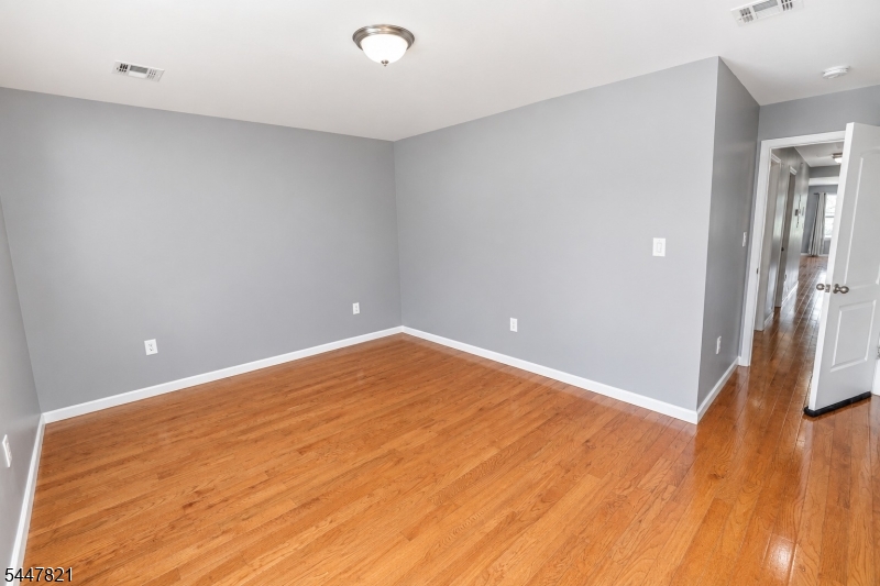 572 South 11th St 3 Property Photo 3