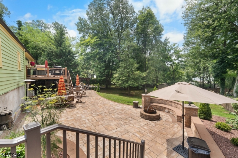 950 Belvidere Property Photo 3