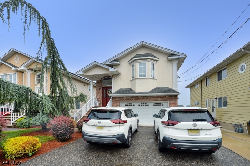 120 Corabelle Ave Property Photo 1