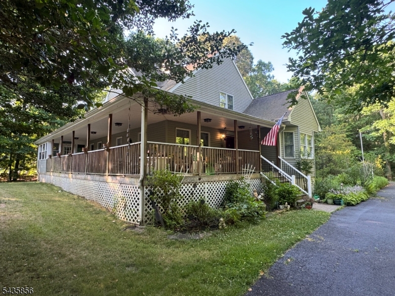 7 W Woodland Ave Property Photo 4