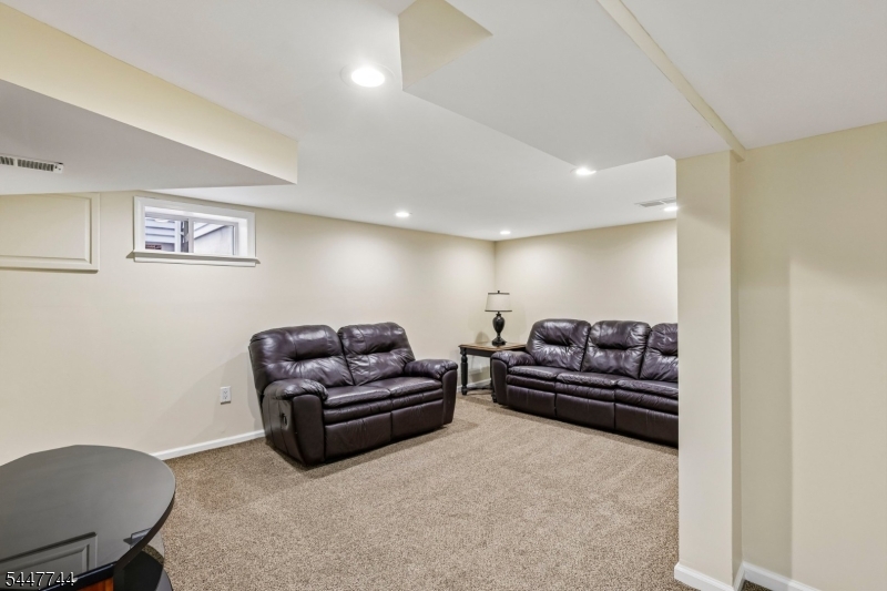 26 Westland Rd Property Photo 30