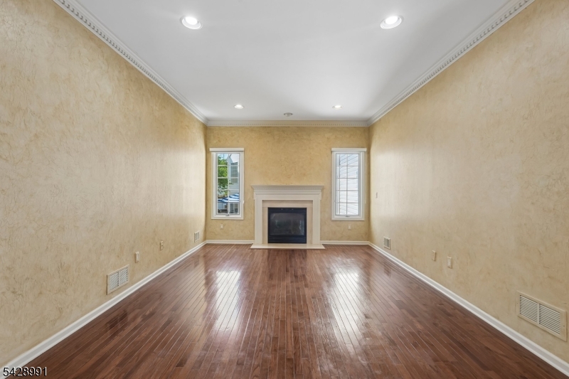 1070 Smith Manor Blvd Property Photo 6