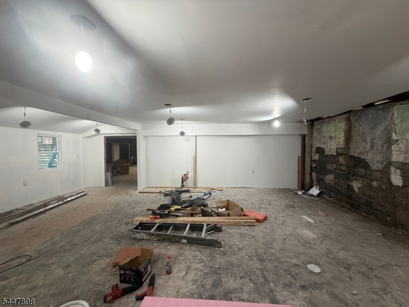 792 Belmont Ave Property Photo 3