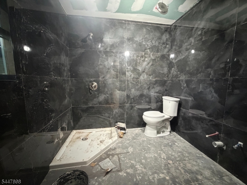 792 Belmont Ave Property Photo 4