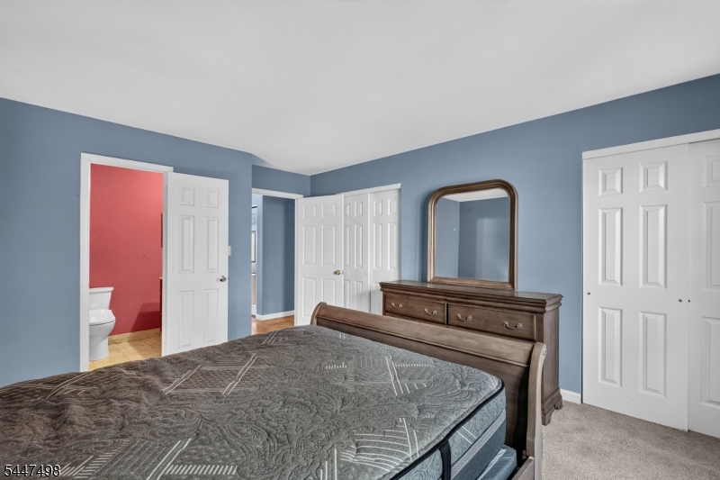 352 Cotswold Pl Property Photo 16