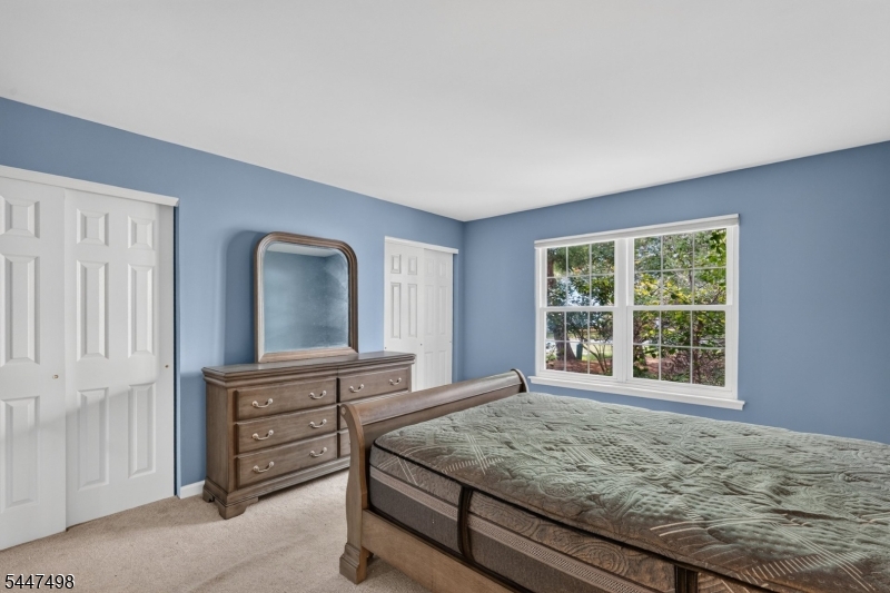 352 Cotswold Pl Property Photo 17
