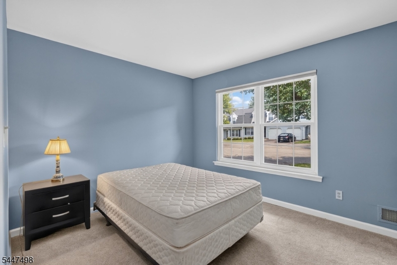 352 Cotswold Pl Property Photo 20