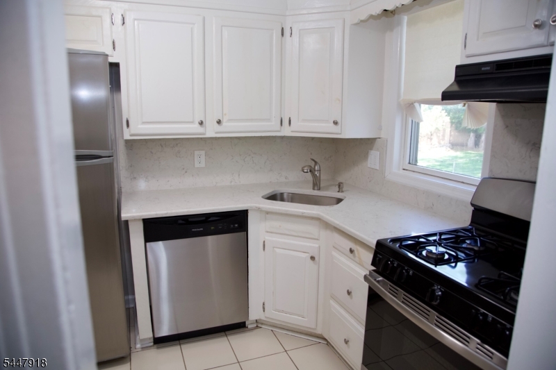 41 Beechwood Rd Property Photo 3