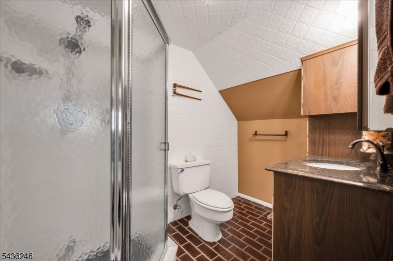 1097 Cambridge Ln Property Photo 35
