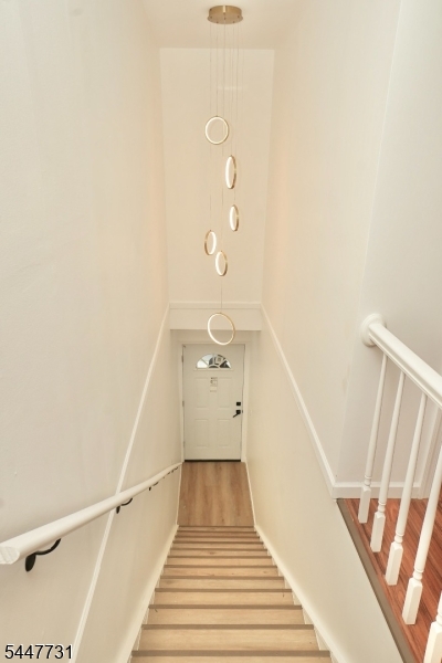 210 Sanford Ave Unit 2 2 Property Photo 3