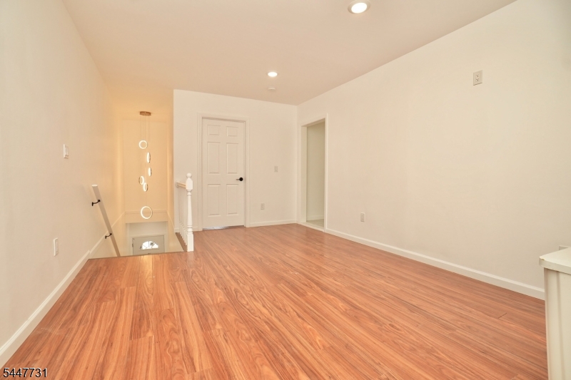 210 Sanford Ave Unit 2 2 Property Photo 5