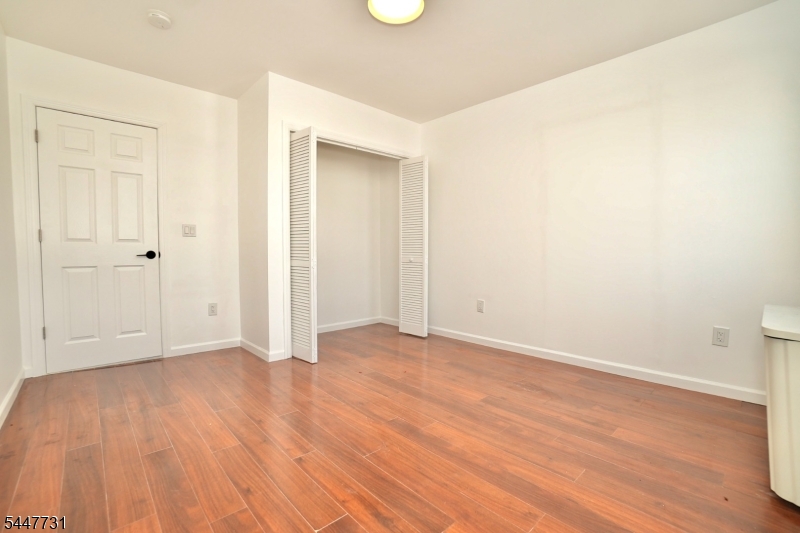 210 Sanford Ave Unit 2 2 Property Photo 9
