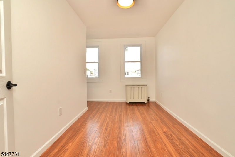 210 Sanford Ave Unit 2 2 Property Photo 12