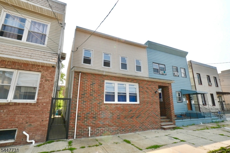 210 Sanford Ave Unit 2 2 Property Photo 18