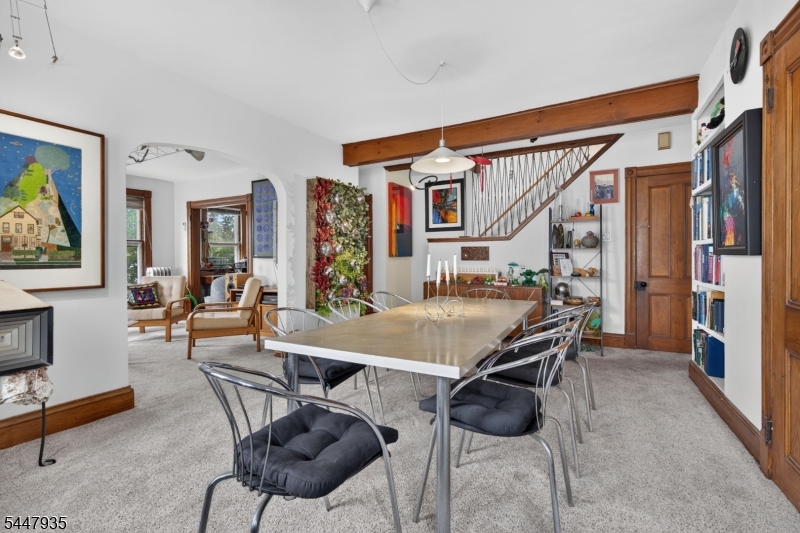 81 Louis St Property Photo 14