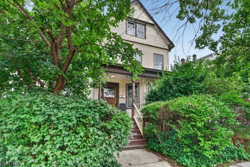 81 Louis St Property Photo 38
