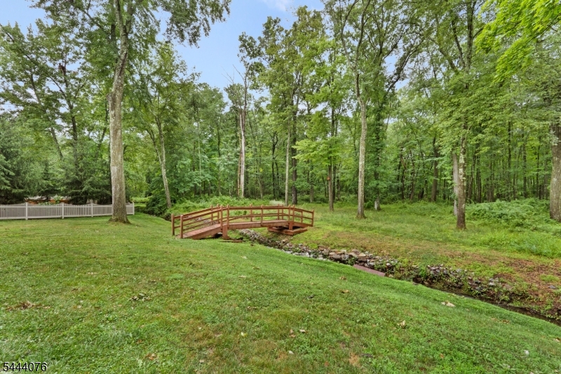 182 Lake Rd Property Photo 3
