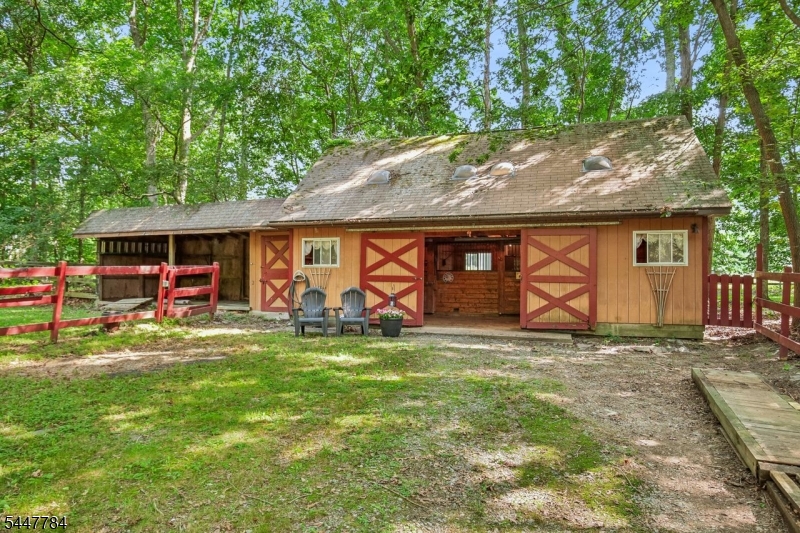 69 Van Orden Rd Property Photo 22
