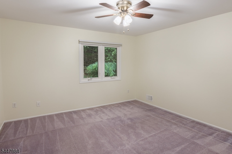 89 Continental Rd Property Photo 13