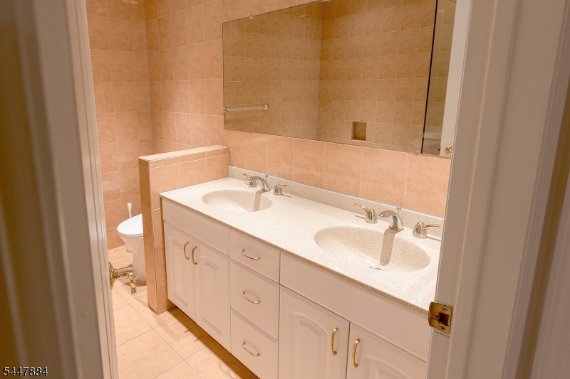 89 Continental Rd Property Photo 18