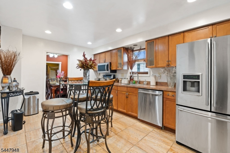 1522 Bower St Property Photo 4