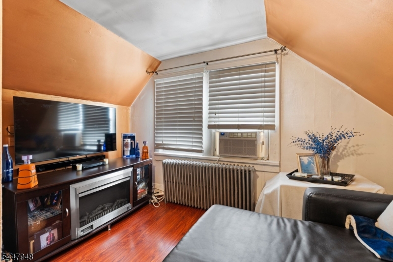 1522 Bower St Property Photo 15
