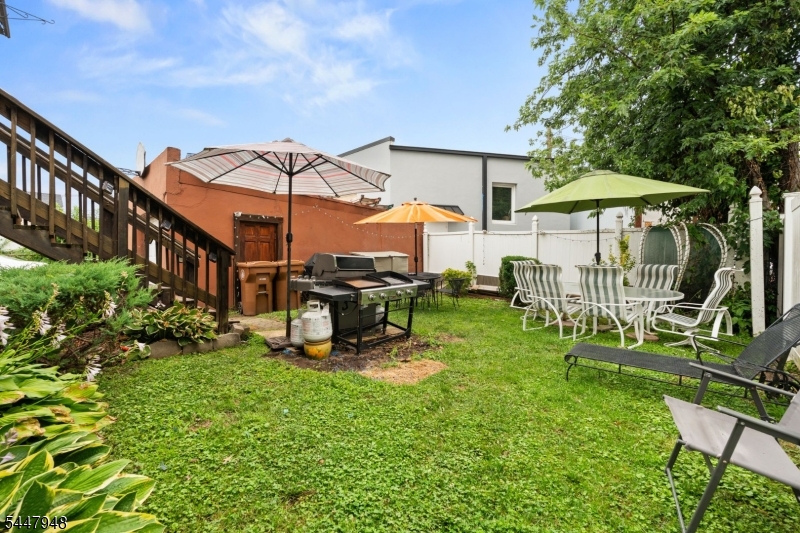 1522 Bower St Property Photo 24