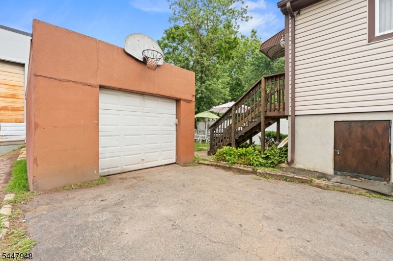 1522 Bower St Property Photo 26