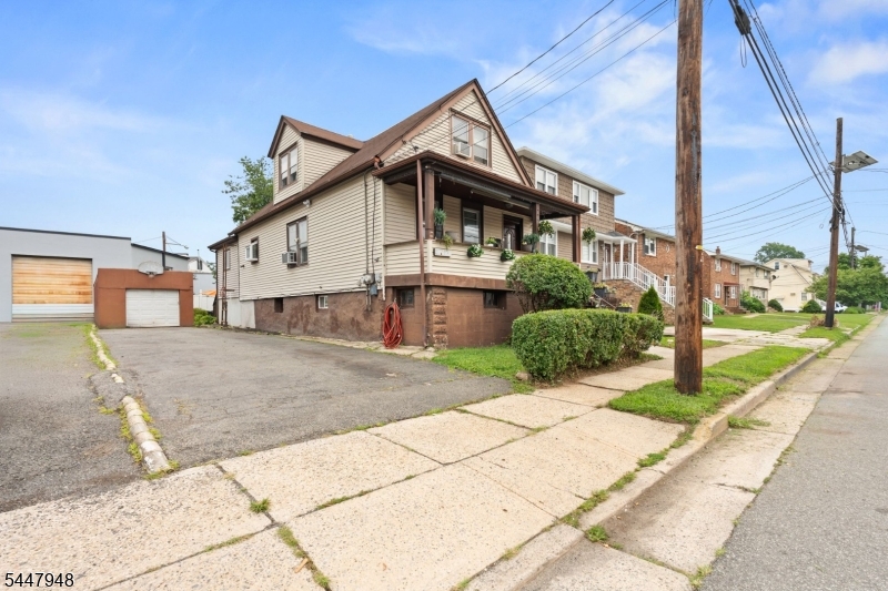 1522 Bower St Property Photo 37