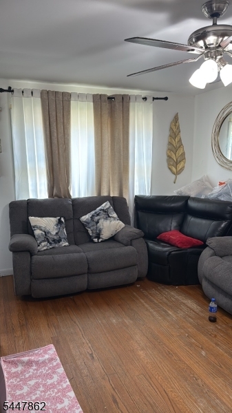 20 Suydam Ave Property Photo 5