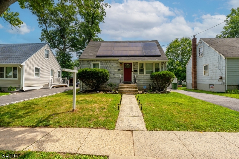 735 Harrison Ave Property Photo 1